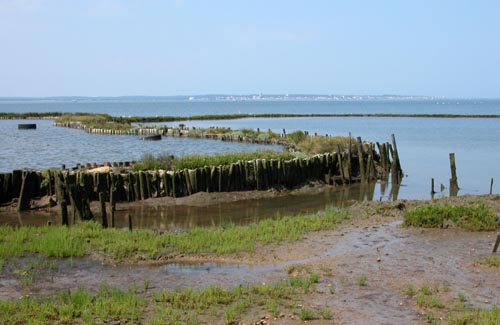 En face: Arcachon.