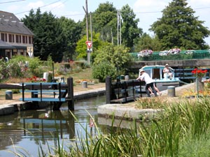 Ecluse de Tinteniac, sur le canal d'Ille et Rance.