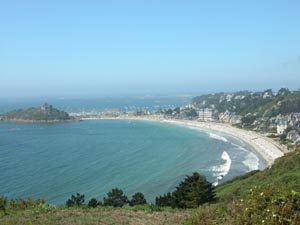 La plage de Trbeurden, vue de la pointe de Bihit.