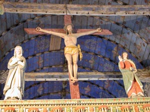 Christ au-dessus du jub de La Roche Maurice.