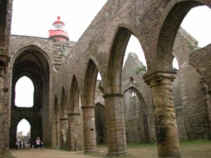 Abbaye et phare de la pointe Saint Mathieu.