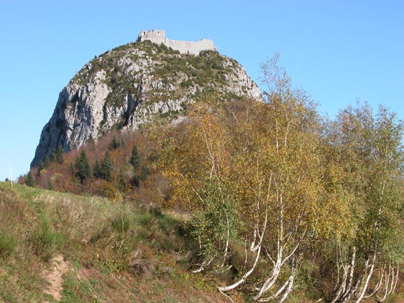 Le chteau de Montsgur, vu du col.