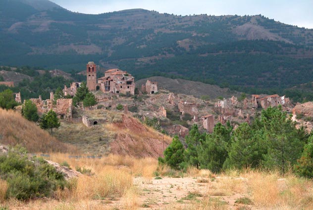 Les traces de Dinosaures en Rioja, les Bardenas, le monastre de la Oliva et Uju.