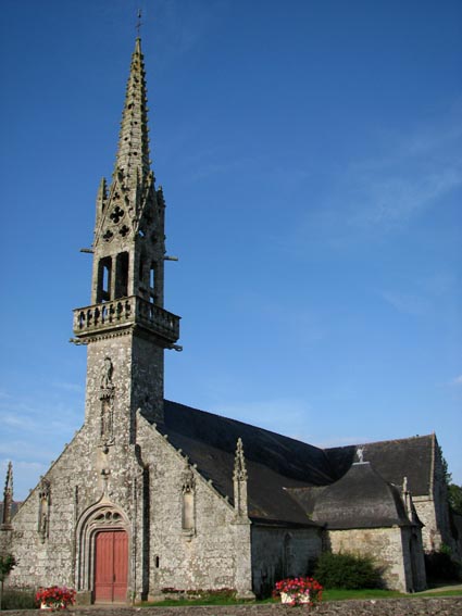 Eglise Saint Pierre à Saint Hernin