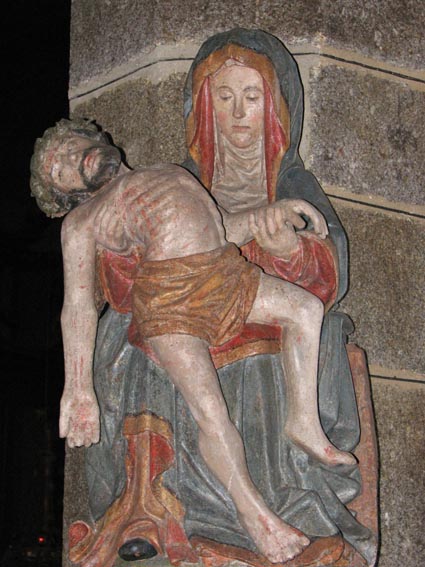 Pita,  l'intrieur de l'glise  Notre-Dame de Braspars.