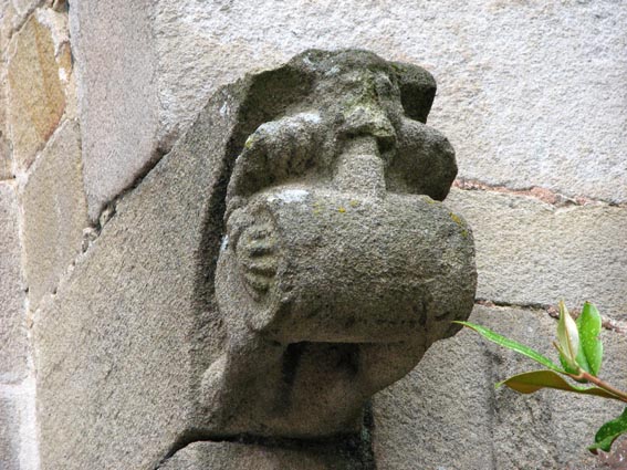 Petit corbeau reprsentant un ivrogne...