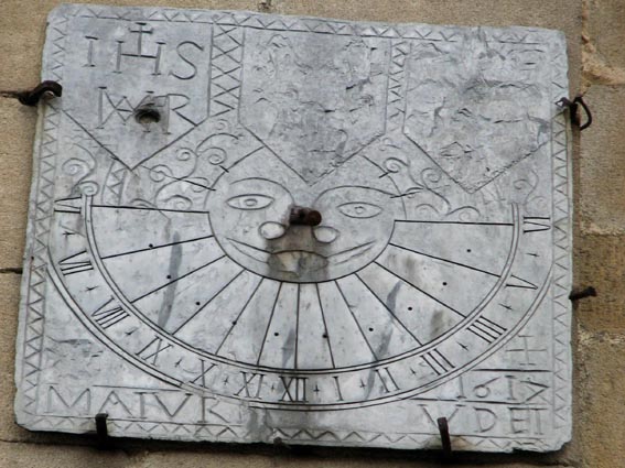 Cadran solaire dat de 1618.