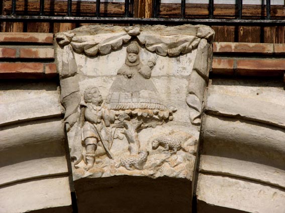 Cl de voute reprsentant la Virgen de Magalln.