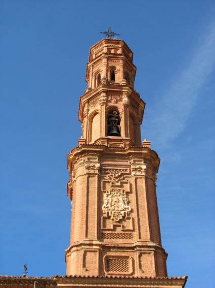Clocher mudjar de l'glise de Torrijo del Campo.