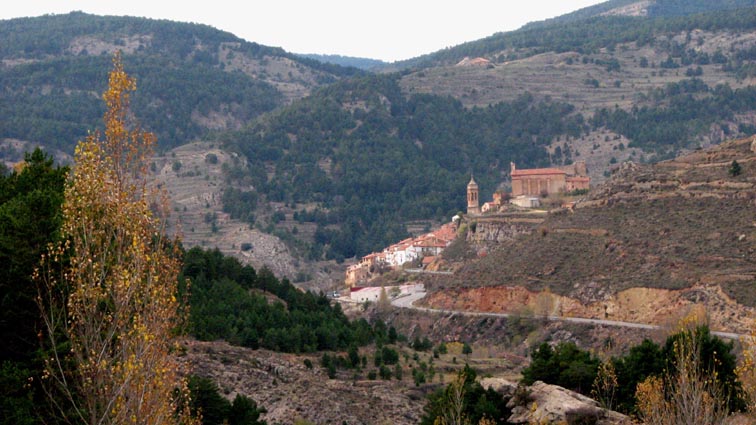 Arrive  Linares de Mora.