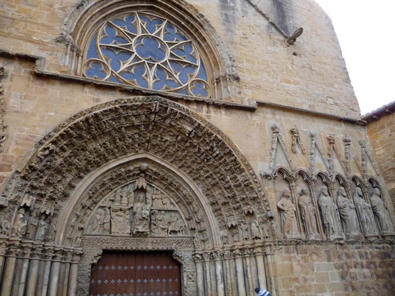 Le portail de l'glise Santa Mara