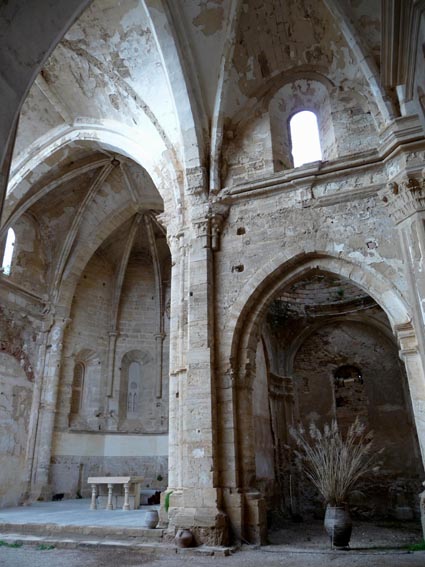 L'glise, construite en 1218.