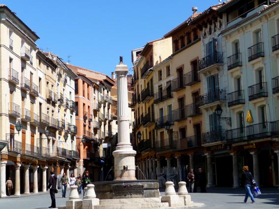 La Plaza del Torico à Teruel.