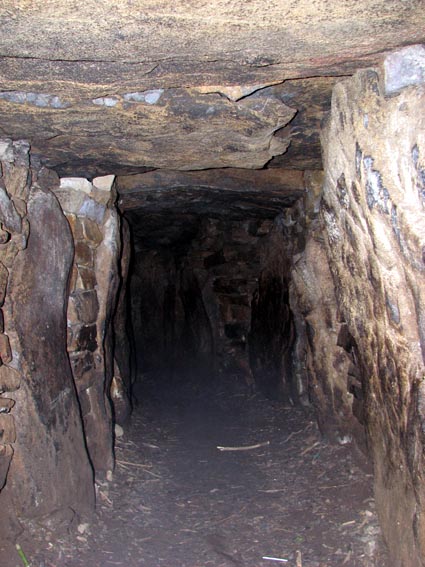 Intrieur du tumulus de Kernours