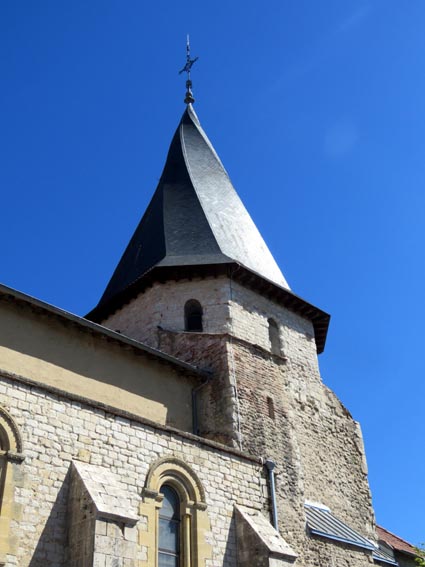 Cloch flamm de l'glise Notre-Dame de Srignac-sur-Garonne