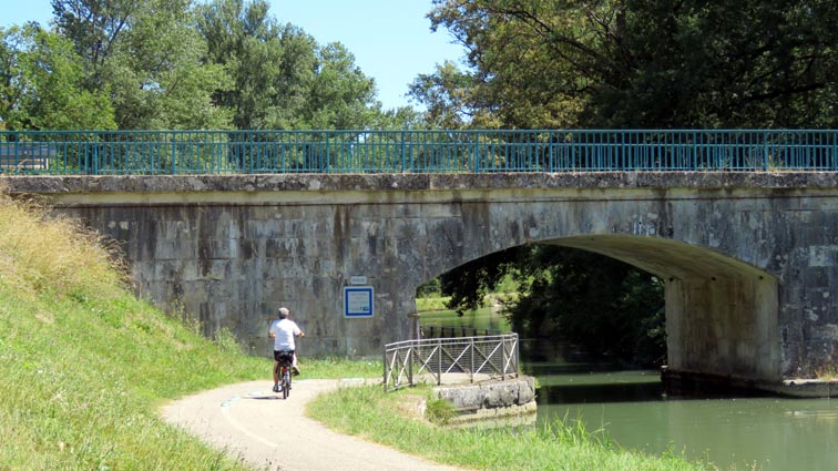 Pont de Laspeyres (Clermont-Soubiran)