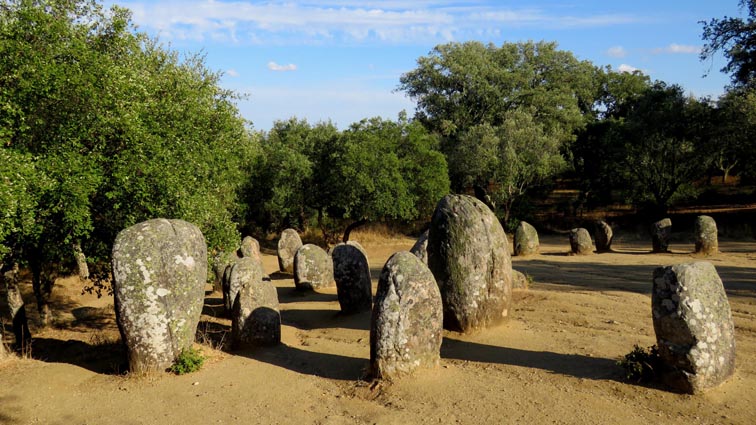 Beja - Portel - Cromlech des Almendres