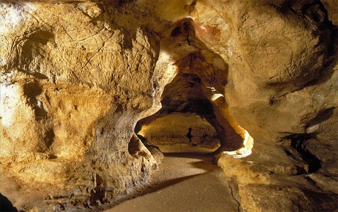 Grotte de Pair-non-Pair (Photo du site www.bordeaux-tourisme.com)