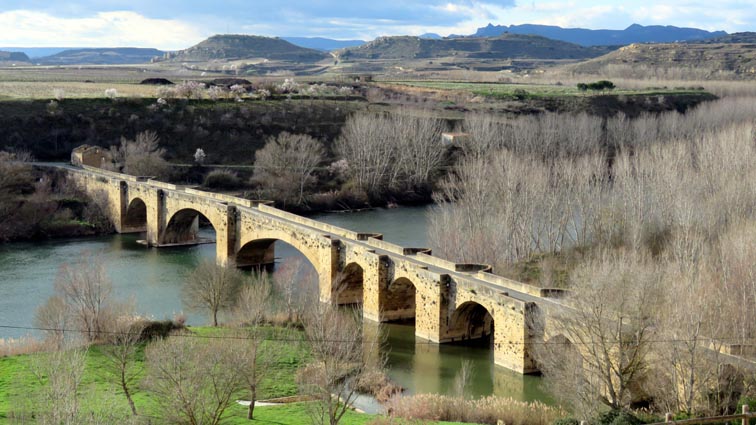 Pont mdival sur l'Ebre