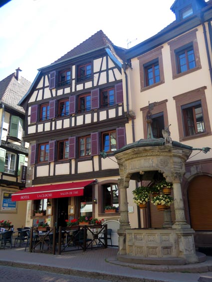 Le puits des Six Sceaux  Obernai