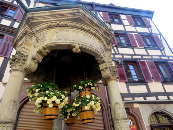 Le puits des Six Sceaux  Obernai