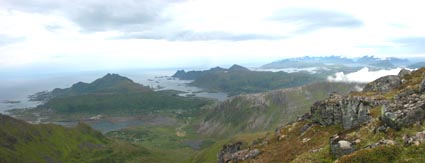 Vue vers le Sud-Ouest du sommet du Justadtinden.