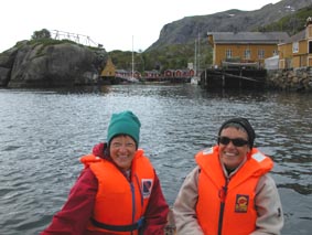 Marie France et Christiane pares pour la navigation...