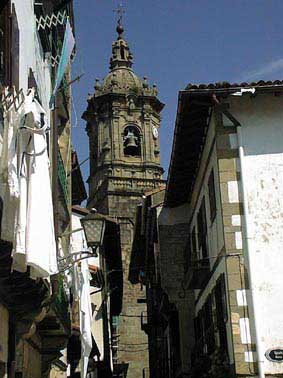 L'église gothique "Nuestra Señora de la Asunción y del Manzano"