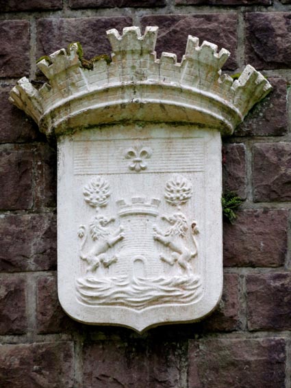 Blason de la Villede Bayonne sur le rservoir du Laxia