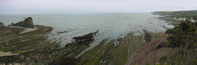 La pointe rocheuse centrale constitue la zone o se trouvent les meules.