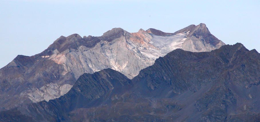 Le Vignemale et son glacier.