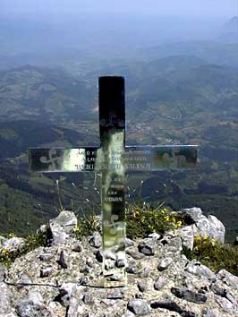 A l'arri�re plan nous pouvons voir le village de Zegama.