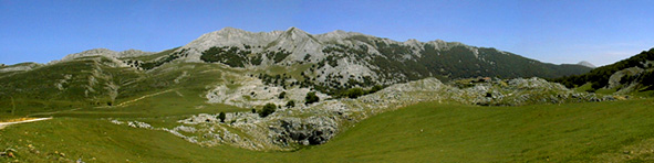 Cr�te Arbelaitz - Aizkorri vue du plateau  de Laskaolatza
