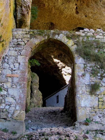 Entrée du tunnel San Adrian