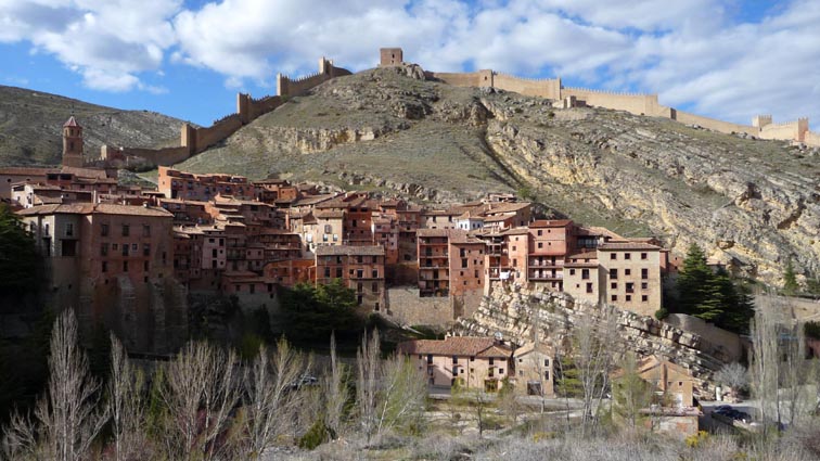 La vue sur Albarracín est déjà superbe.