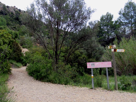 Sentier du dpart pour l'aqueduc de Pea Cortada