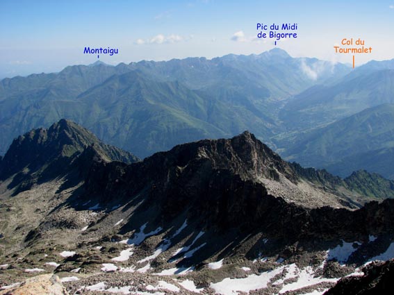 Montaigu et Pic du Midi de Bigorre.