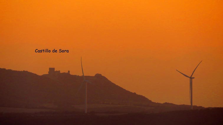 La silhouette du Castillo de Sora