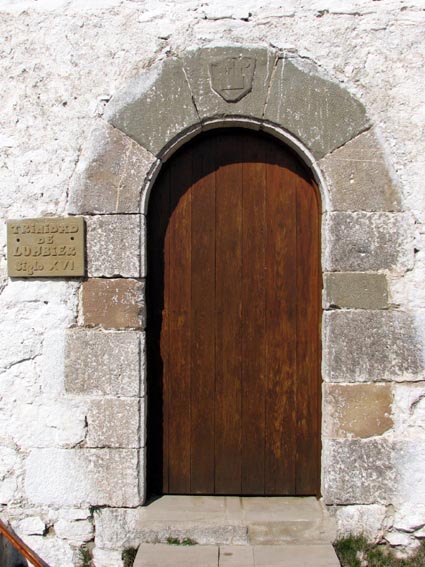Porte sur la faade Sud de l'ermitage.