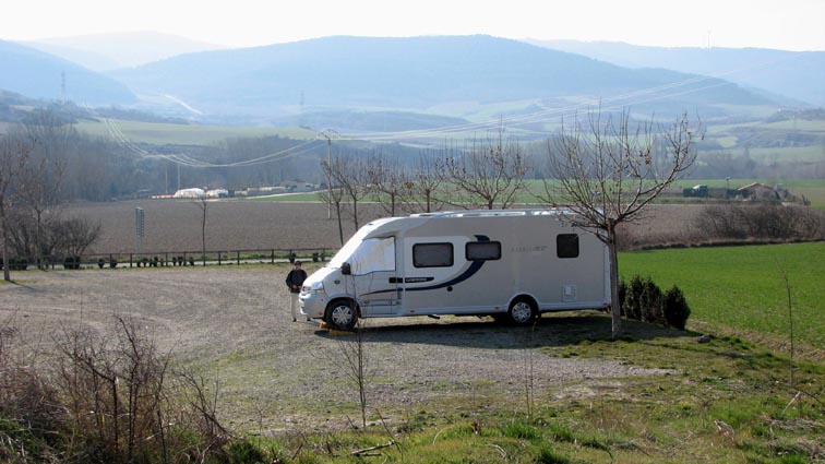 Nous sommes de retour au camping-car.