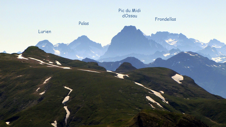 Zoom sur le Lurien, le Palas, l'Ossau et les Frondellas.