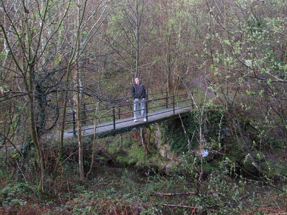 Le pont franchissant la regata de Aritzakun.