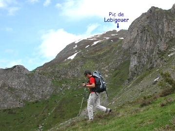 La cime enneige du Pic de Labigouer, pendant notre descente.