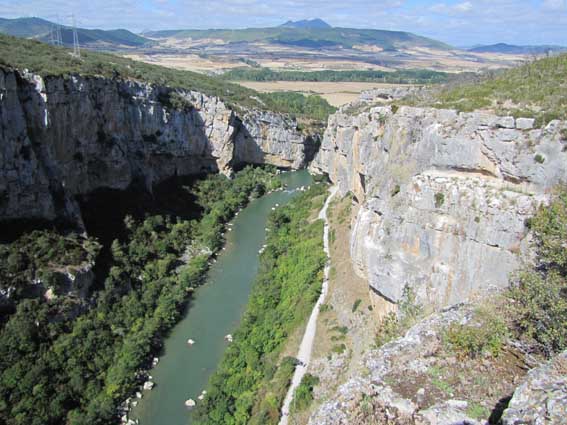Vue plongeante sur la Foz de Lumbier
