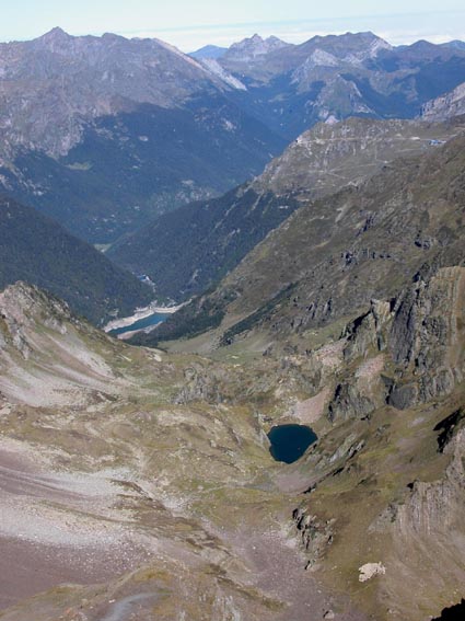 Le lac du Lurien et le barrage de Fabrèges.