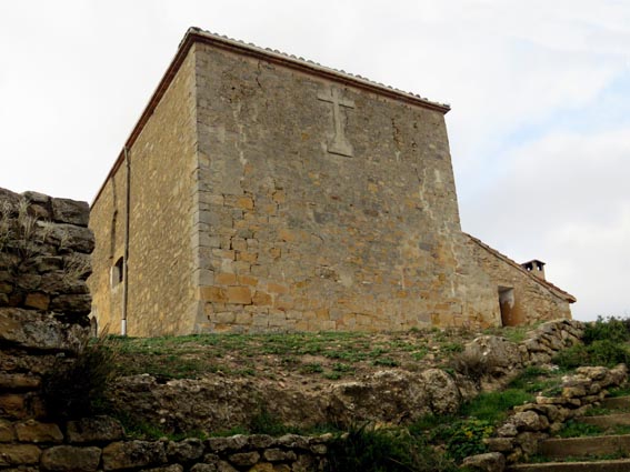 La tour carrée située à l'intérieur de l'enceinte du château