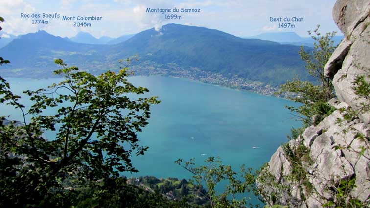 Le massif des Bauges et la Dent du Chat