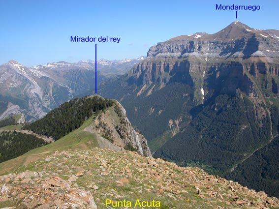 Mirador del Rey et Mondarruego, vus de la Punta Acuta.