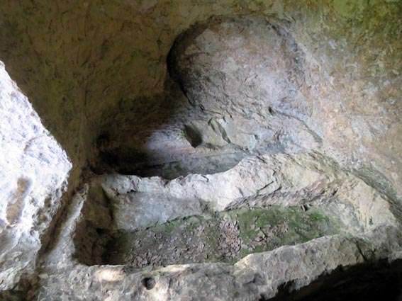 Las Gobas: 3 sépultures dans la première cavité