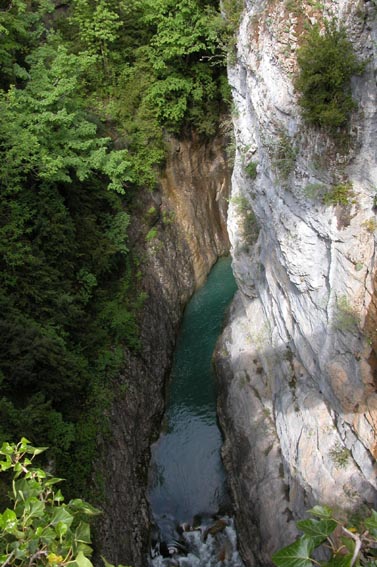 La gorge sous le pont de San Urbez.